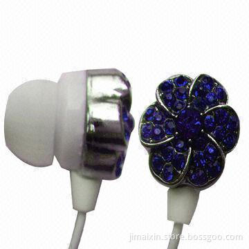 Fashionable earphones with 1.2m cord length, CE and FCC certified, 3.5mm stereo plug